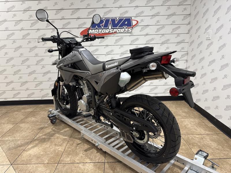 02289E45-62C5-4DE1-B68A-E3FD1F550C9D