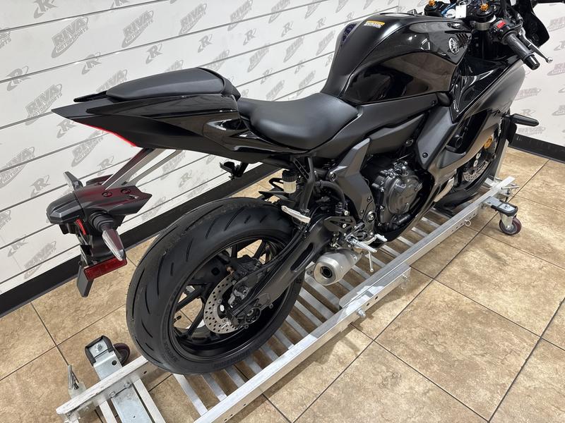 02829FDC-F1C4-4654-9B3B-E941A4BA1B90