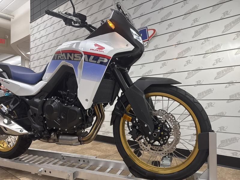 038A7847-C52F-4697-ABFA-C2E09D7595F2