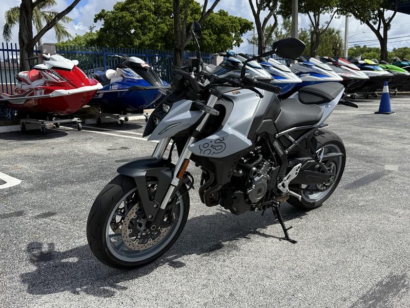 068B142E-9272-4E23-84F7-2E938EE4D0F0