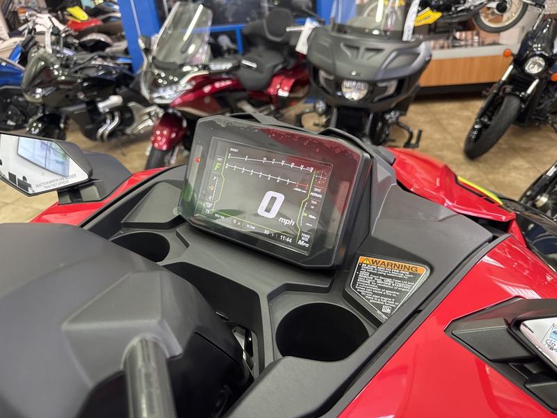 09BAC9AA-DE8B-45C4-87D6-961D9C6B9474