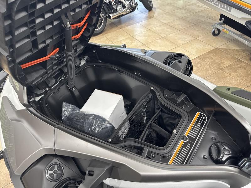 0DCFEC45-9BF8-427C-B6A2-490E1EDC7BB9