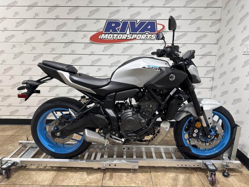 0E2B799B-1FE4-4EF1-A377-D8FABE219003