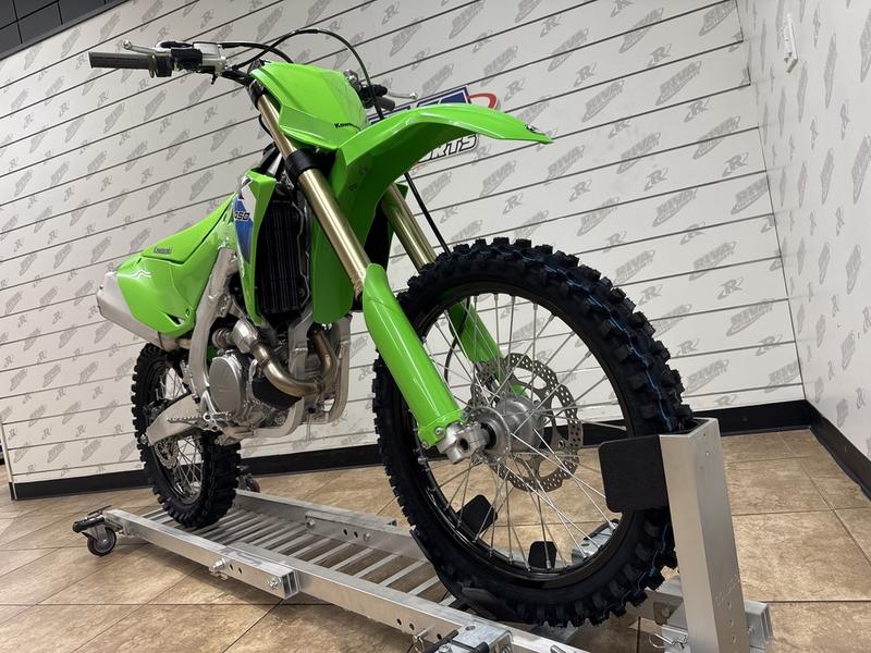 1238AFEF-2453-42D3-BB10-B64AEFED2108