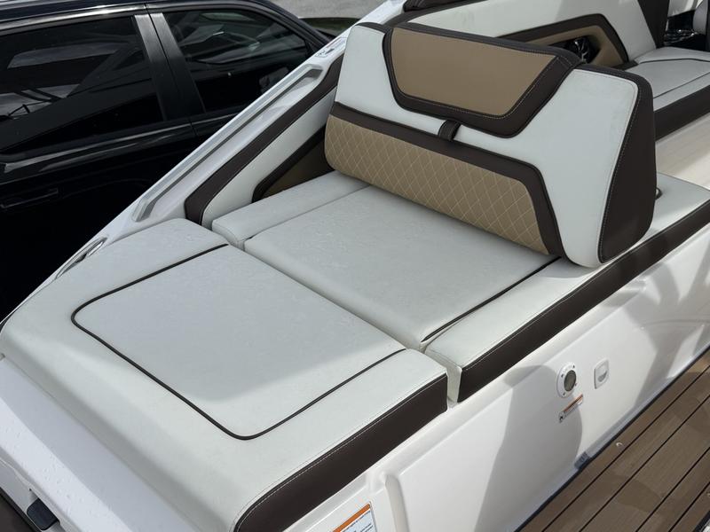 135832A4-CCCE-431F-801F-68D83485EF47