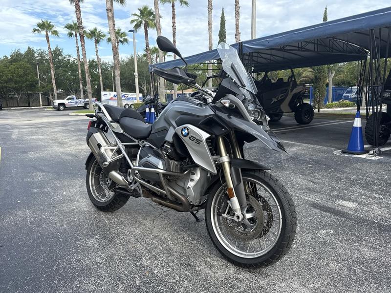 14EE1111-11FC-44FE-A87D-34068A74B98B