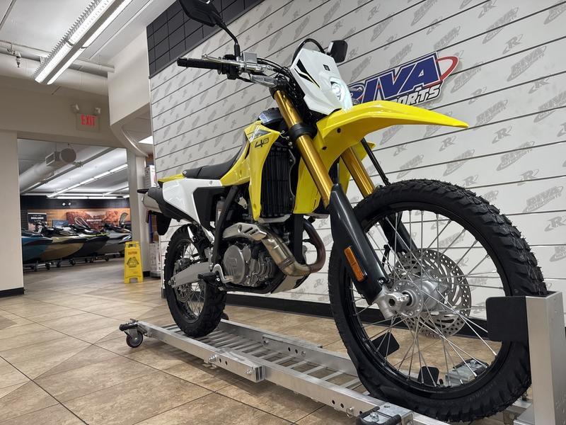 17FC7F15-01FD-4F38-9106-7460B0ECAC05