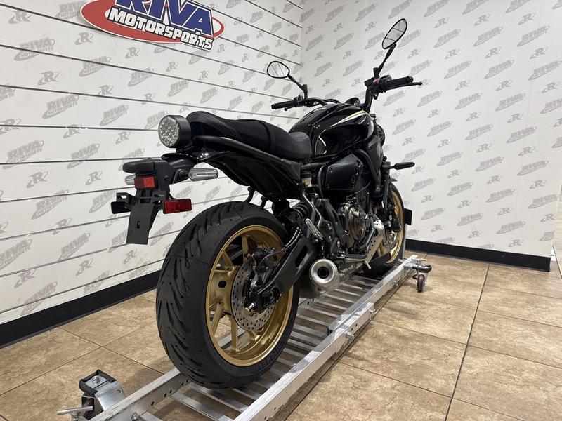 19132211-C9C4-4E1B-83AF-12A4022C782F