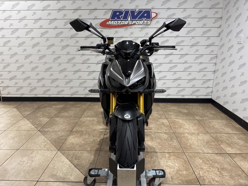 2061C6A8-8727-4FAA-877D-7FF46B6B9D7D