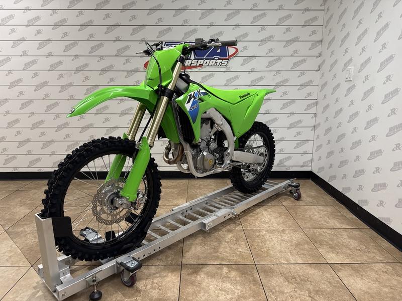 2151E258-C93F-4281-91FD-EAE8C0A6E8B4