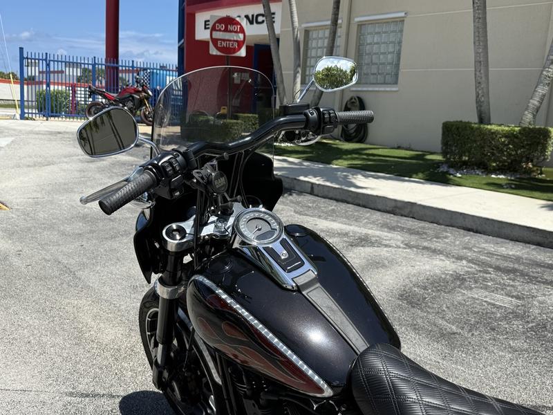 24AE735C-0FA2-4A59-B663-6621719892BB