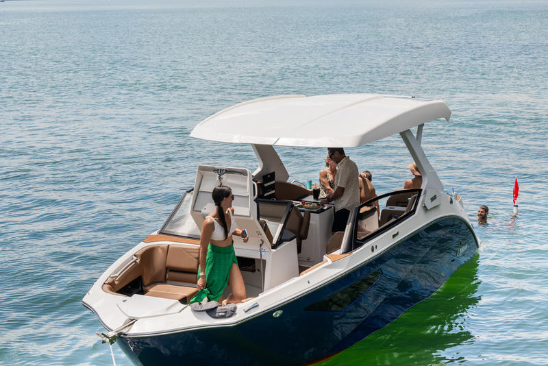 252D8EC6-27EE-45E4-90DA-47E048A4765F