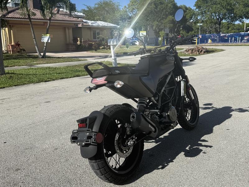 2D8AA537-BF9C-47FD-9AFA-880CD7762B0A