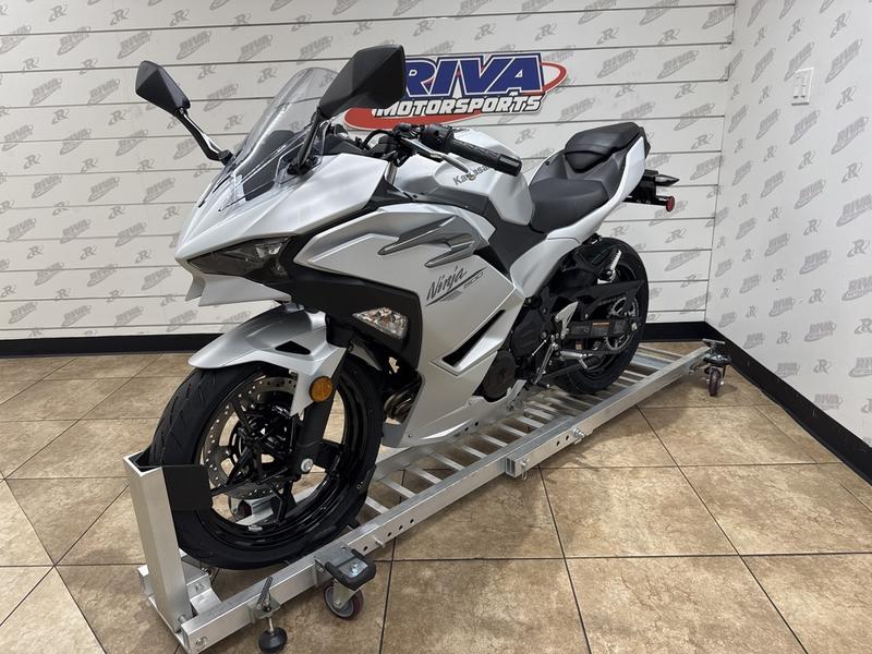 2DBBB538-9630-40D7-A6BF-C6CB76ED507B