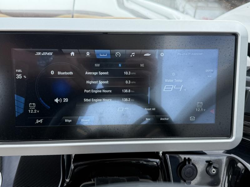 30FA2B33-3E73-4D3F-BDF1-85C63766A769