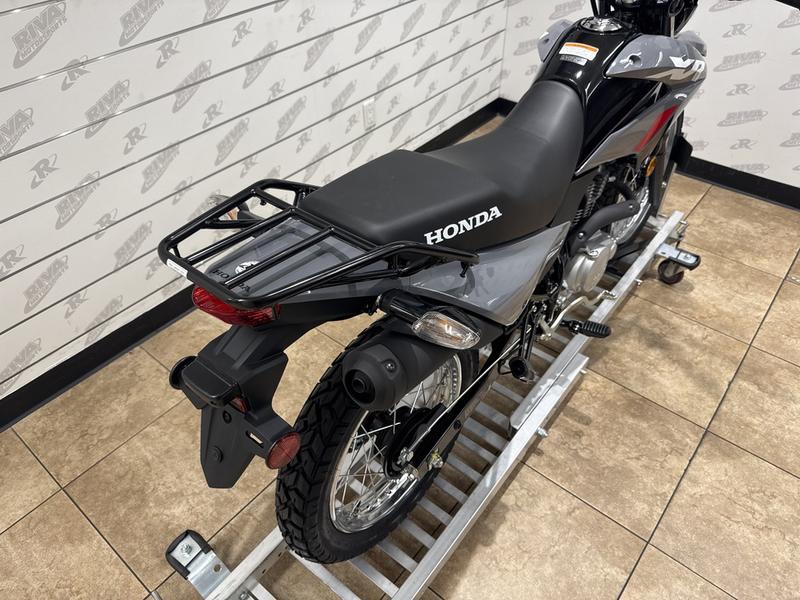 3205E4D7-7093-44E1-A24D-9C8395659224