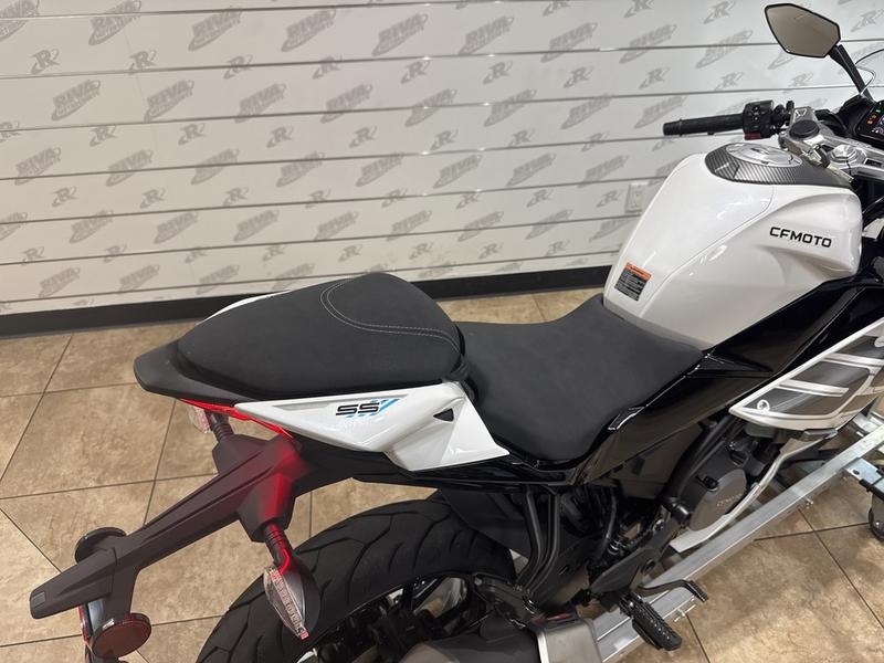 37D80C1A-92B3-4A89-B76A-08C69BAC1574