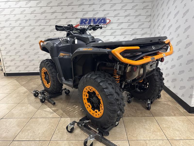 3CB8169D-D8AA-4009-8D57-E6BCAFFC9032