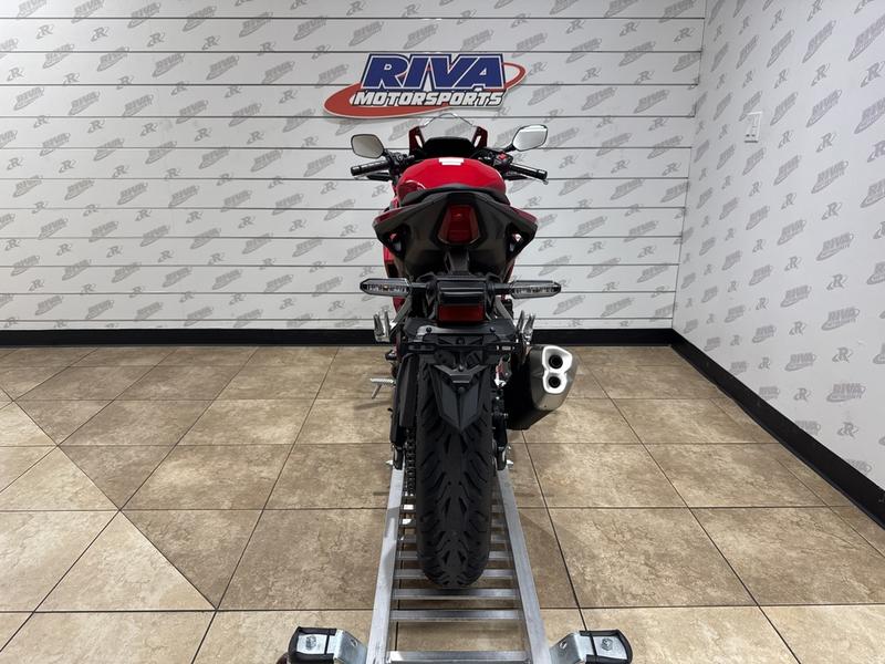 3DC55EA4-66D8-4D00-A027-D28DEA96F3FF