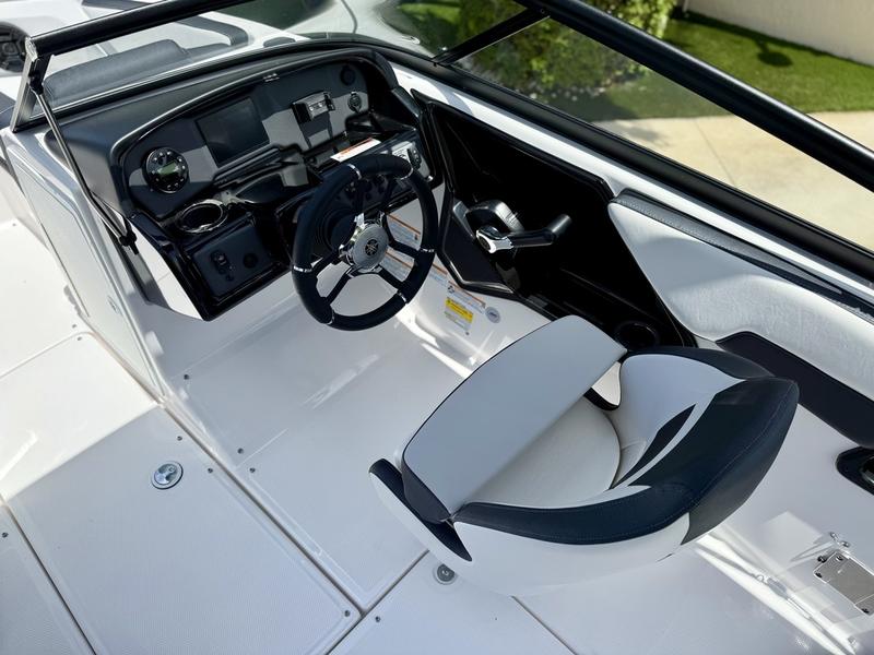 3ED25535-79CD-4C34-8933-8663B229446F