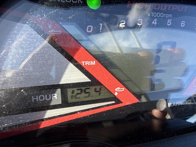 40F0F600-0940-49CC-BED6-38F2F75E783B