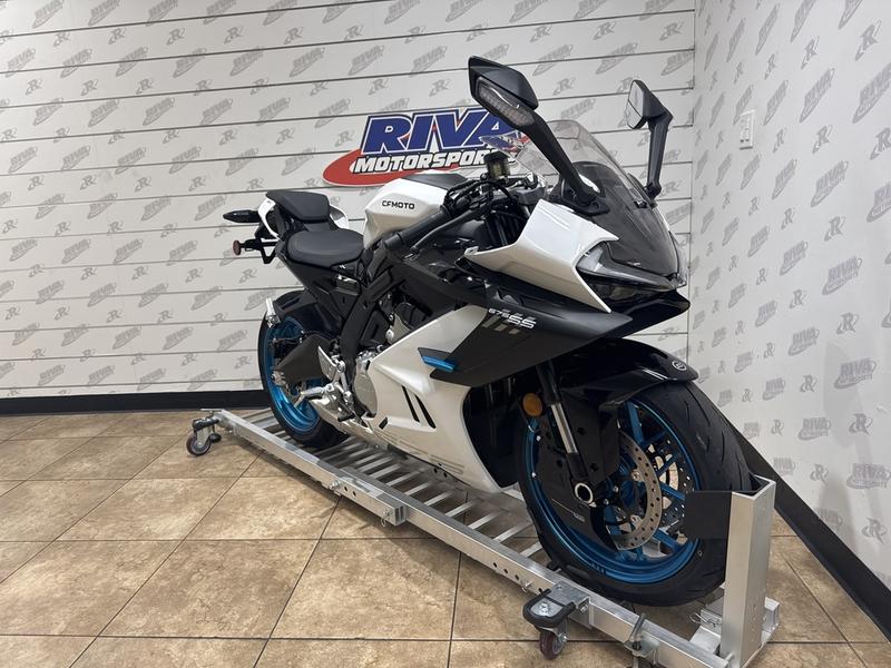 41D41A12-4E1E-4151-A265-767963898937