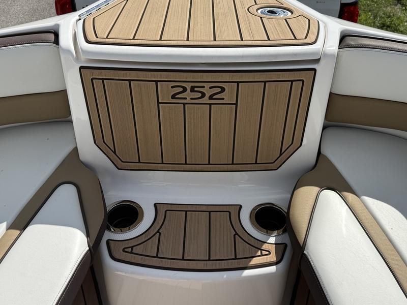 48F83ABA-3B6B-43CF-85BC-DC7C33D0F5E2