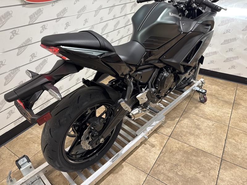 4B7E4FCD-2AEE-4C8B-ABDD-7A05F4344DA2