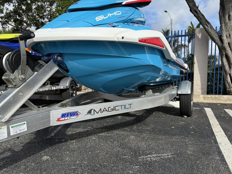 4CC2F181-8E67-4B0F-BB85-2B783E92F877