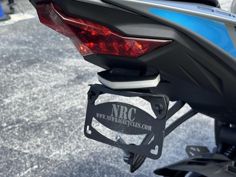 4F3B5CCB-94A6-4433-B49E-7F120510F41D