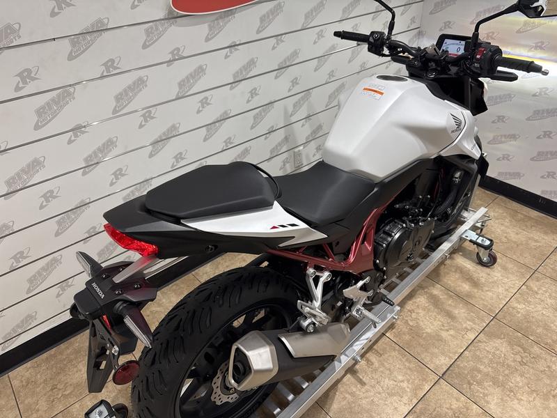 53F0B25F-C88B-4D13-B722-342152EBF711