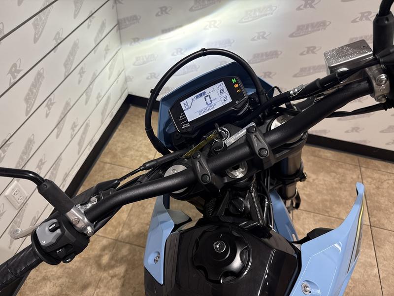 57F7A186-82D2-4323-AFD3-43A1F62F2C9B