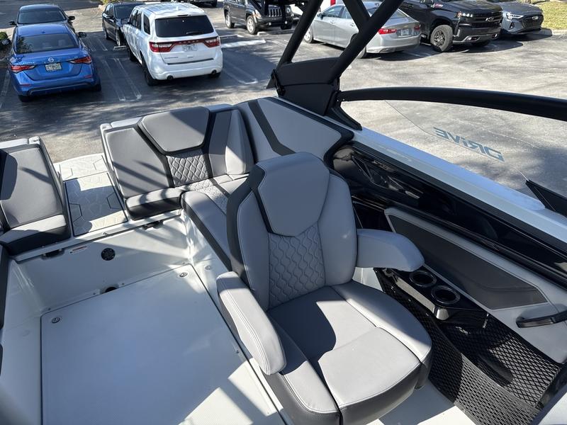 59DC37C3-21F3-42CF-935A-B87EFA99B254