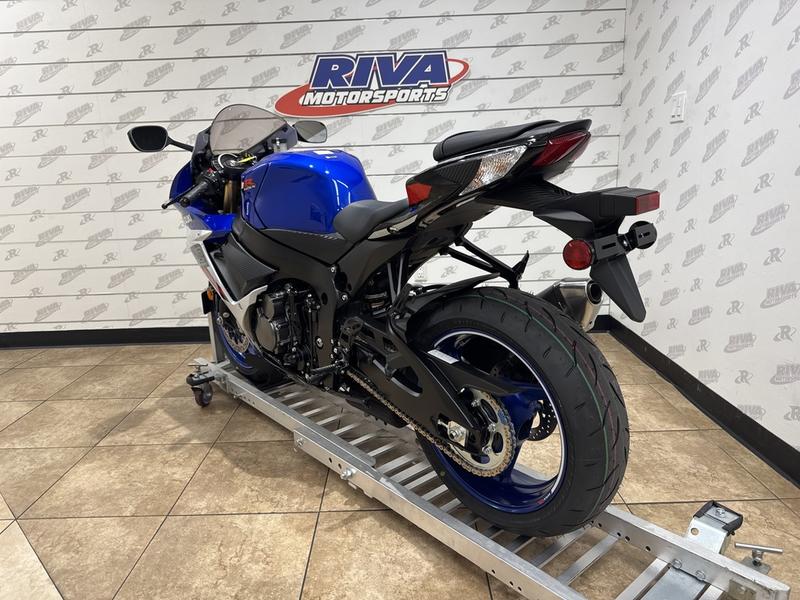 5DE3EA60-0461-4E4E-8951-4FA99C3D8B07