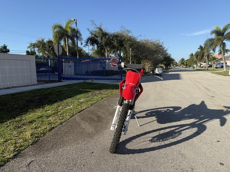 5F0C8587-BEB1-4835-B154-E36B4E434F2C