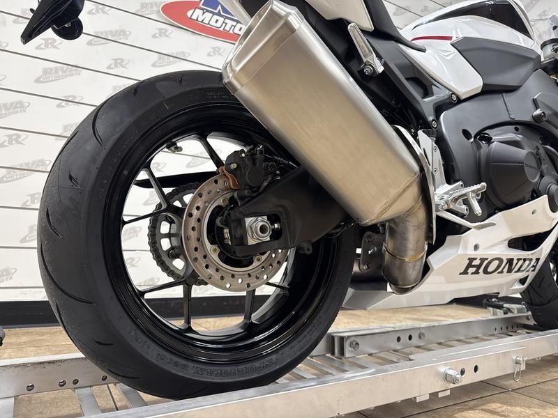 5FBC8993-35FA-4E63-9A0D-D6943E3CBB05