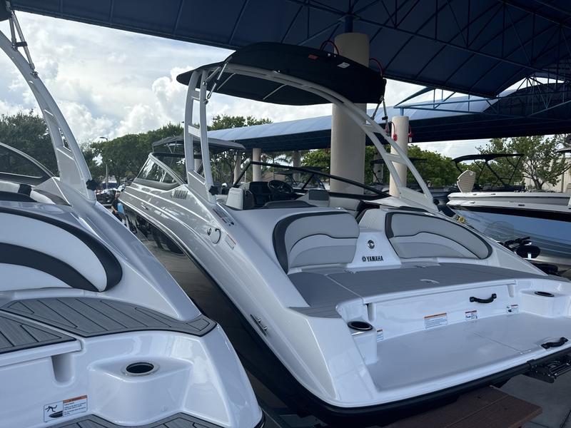 604FC612-650D-494F-91A1-315961D3D46C