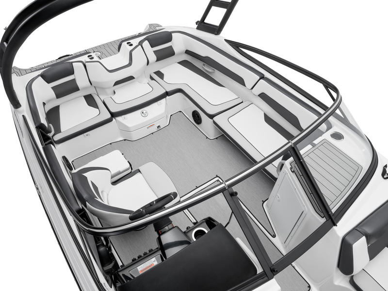 61022283-6874-444A-88BE-D727B50D8178