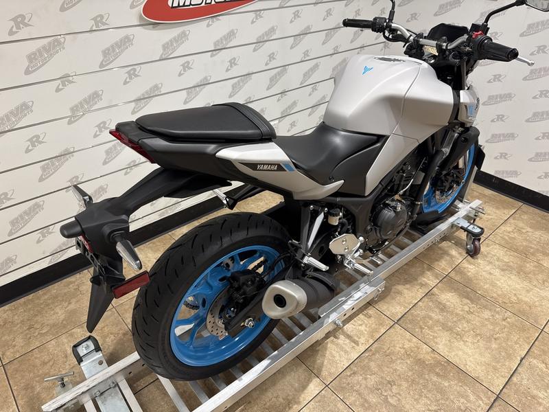 64716115-B079-4256-878E-B99B780B2F61