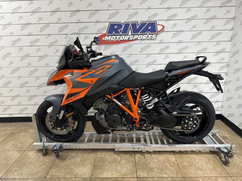 682B0A48-B99A-4565-B541-A791FA3777BB