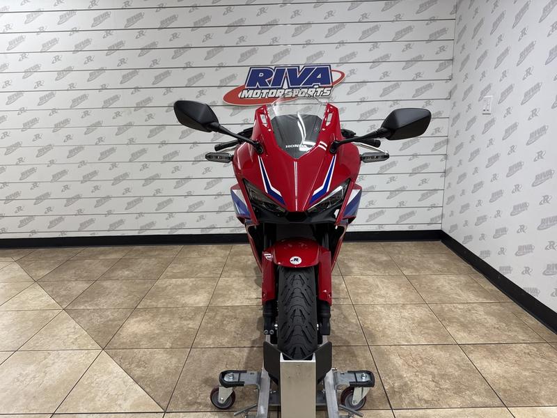 6C267135-E9E1-4FB1-B0D2-41B3F7F30F7E