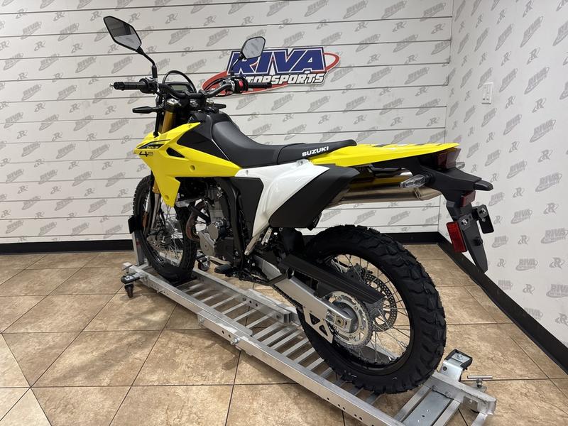 6E613D53-40C9-4B7D-BDC7-E99822B37ED1