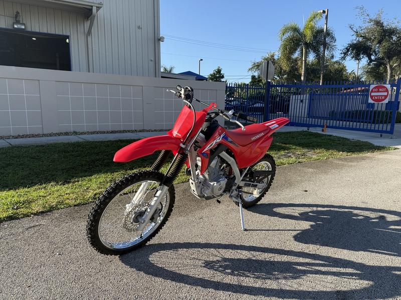 75BEF61B-A694-4872-9307-1ED1C21F0C95