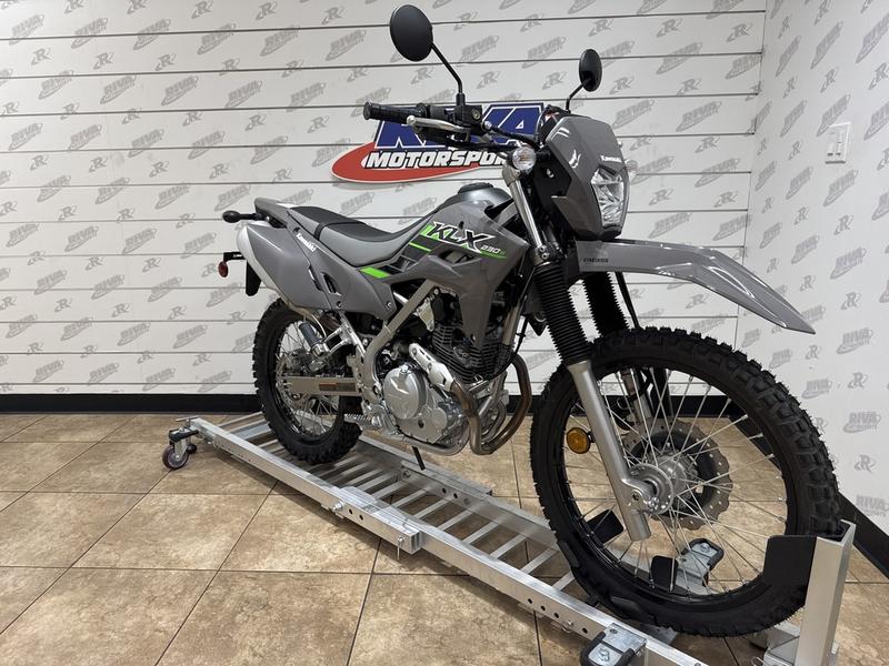 8123EE00-A7AA-49EF-AE4B-88C2F5FFEEEC