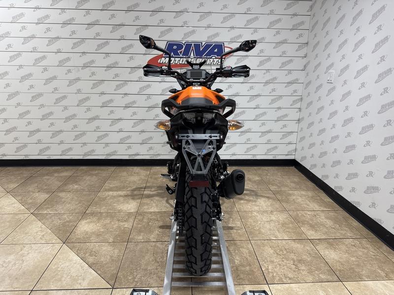 825B965F-CE82-4E7F-8CDD-85F4B8DA9EA7