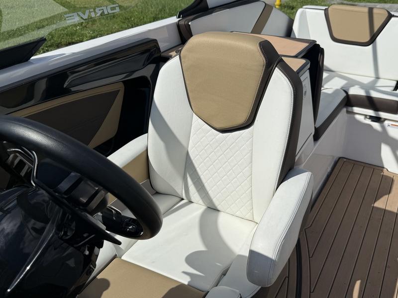 8451FAFC-51BC-4960-B1C8-75B6E79FDB96