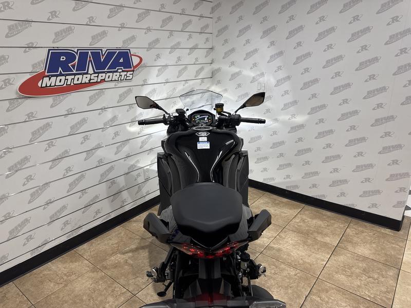 88C9EE85-2684-4E62-9358-EA4FB8B028B9