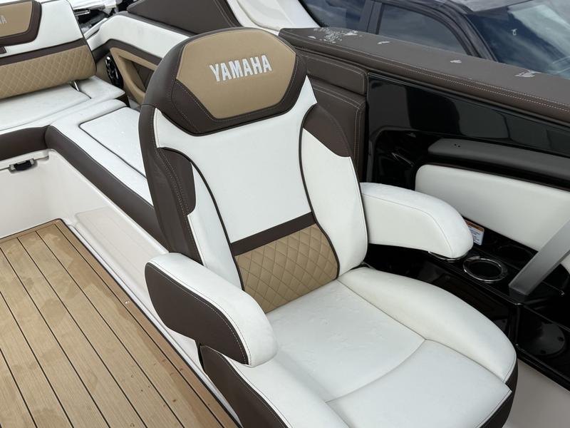 8995F259-51A1-4099-A92C-1AC71EBF1DF0