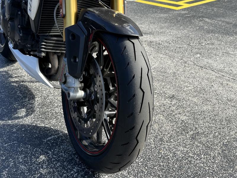 8C690376-52A1-45C5-8CBB-F7584E4950F3