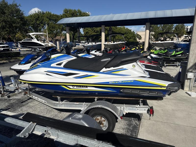 8D8C3903-B7E9-42F7-BE97-EFD296638246